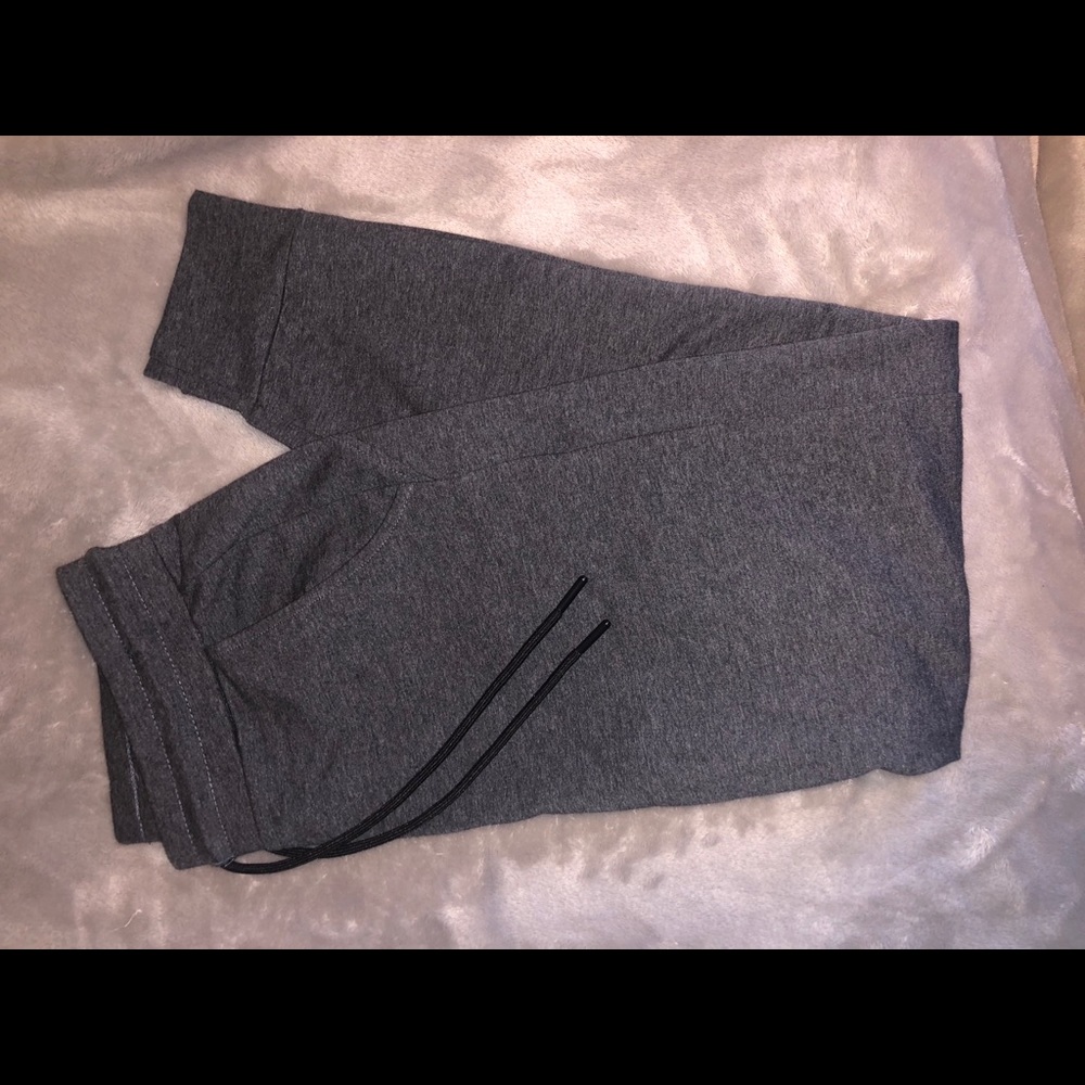 NVGTN joggers size m